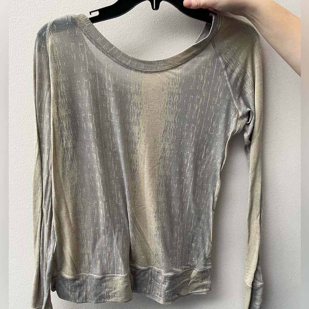 Lulu lemon long sleeve, super soft light layer